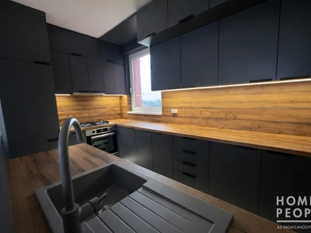 Eladó lakás Hódmezővásárhely 74 nm