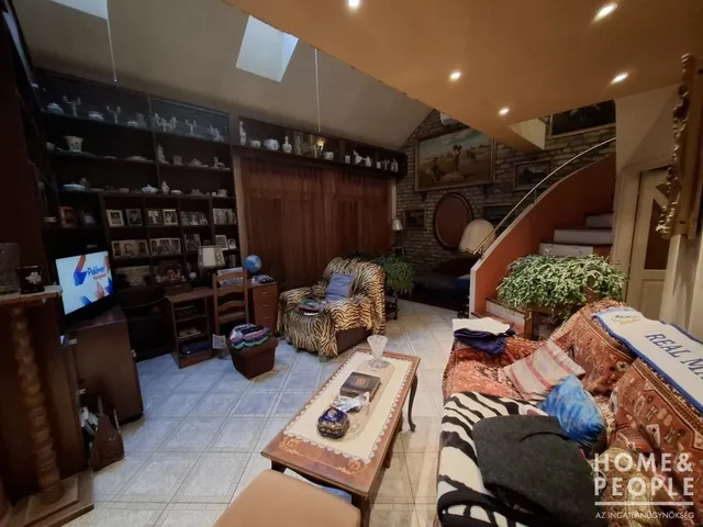 Eladó lakás Szeged, Újszeged 100 nm