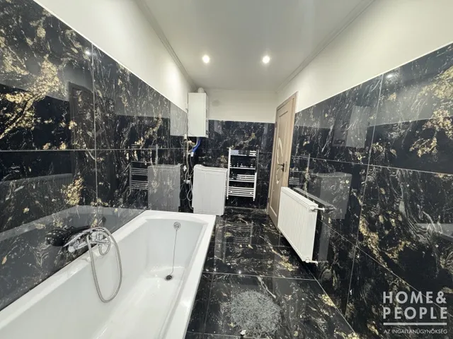 Eladó lakás Hódmezővásárhely 100 nm