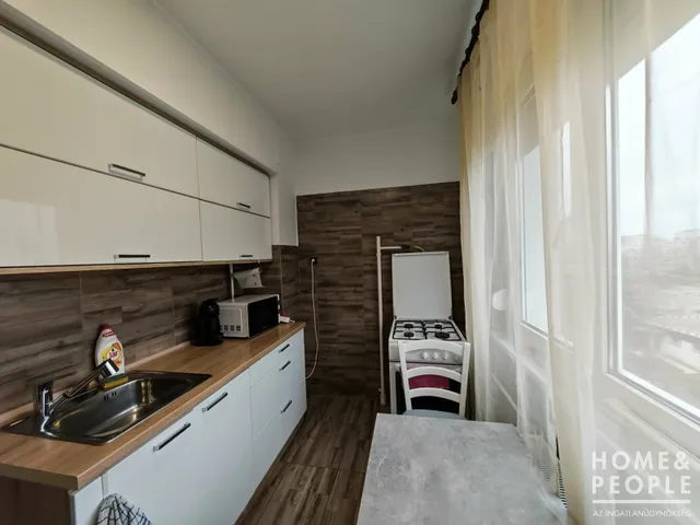 Eladó lakás Szeged, Makkosház 47 nm