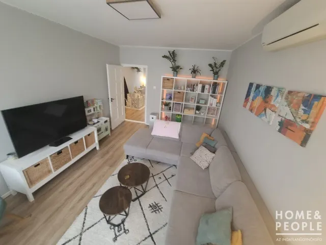 Eladó lakás Szeged, Tarján 77 nm