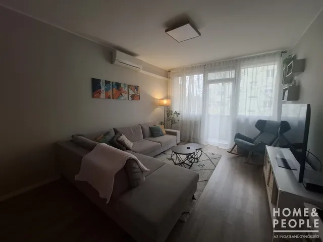 Eladó lakás Szeged, Tarján 77 nm