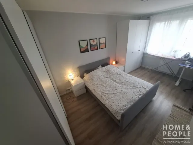 Eladó lakás Szeged, Tarján 77 nm