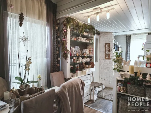 Eladó ház Szeged, Petőfitelep 96 nm