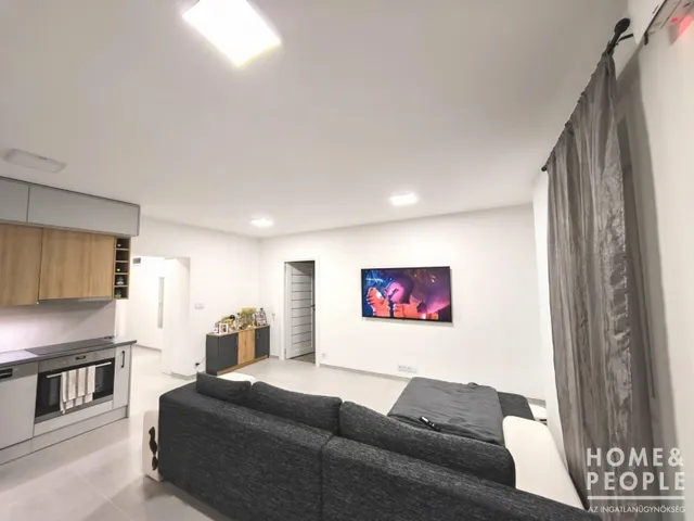 Eladó lakás Szeged, Belváros 76 nm