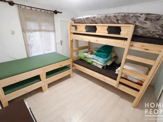 Eladó ház Pusztaszer 30 nm