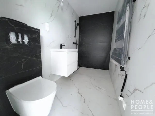 Eladó lakás Szeged, Móraváros 69 nm