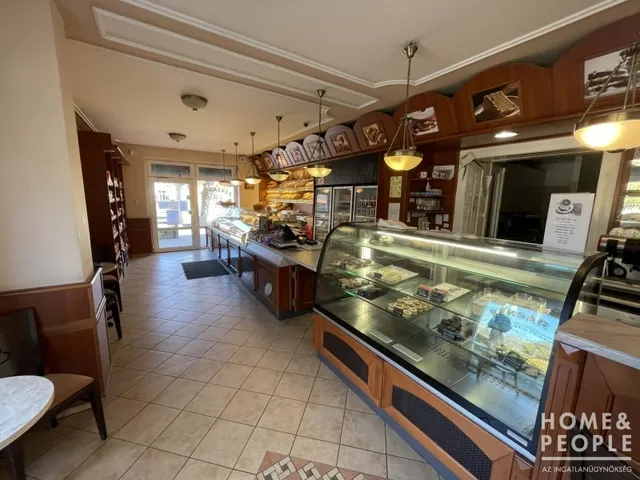 Eladó kereskedelmi és ipari ingatlan Kistelek 150 nm