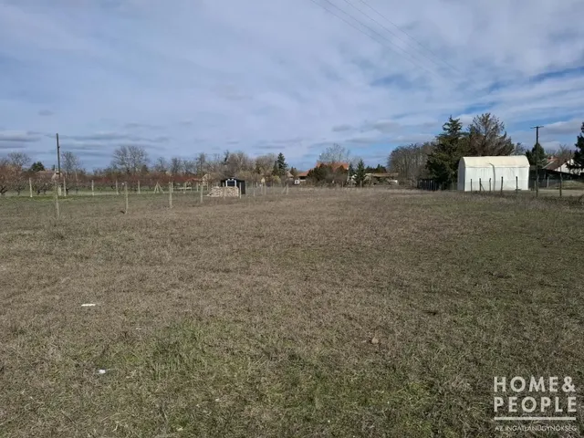 Eladó mezőgazdasági ingatlan Szatymaz 3360 nm