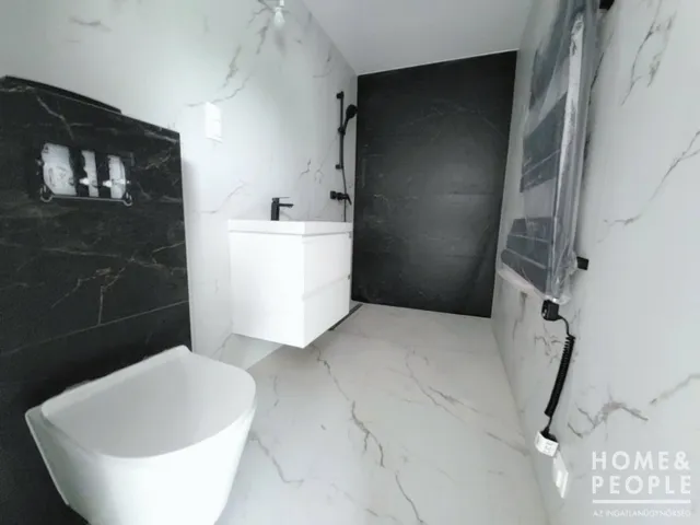 Eladó lakás Szeged, Móraváros 69 nm