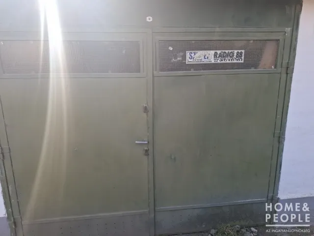 Eladó garázs Szeged, Petőfitelep 16 nm