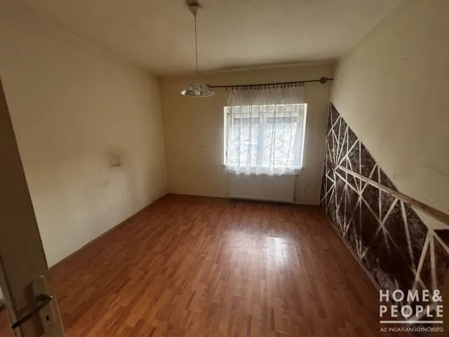 Eladó ház Deszk 76 nm