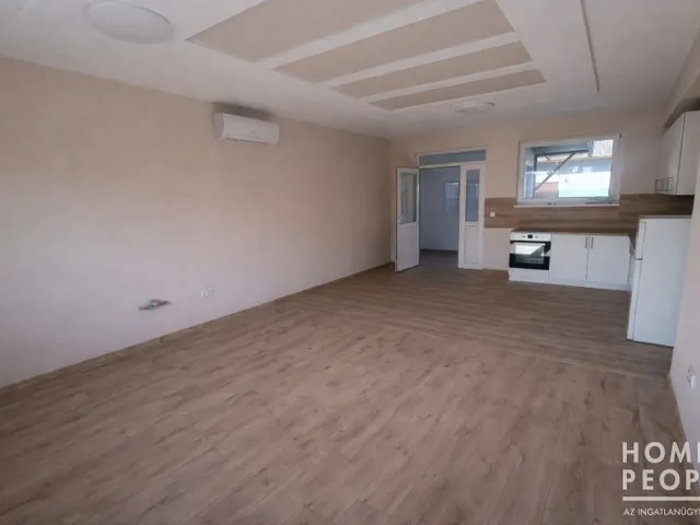 Eladó ház Sándorfalva 87 nm