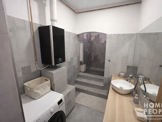 Eladó lakás Szeged, Belváros 82 nm