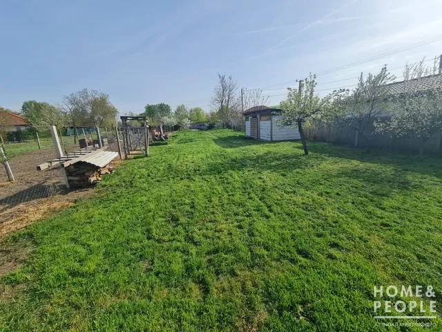 Eladó telek Hódmezővásárhely 1066 nm