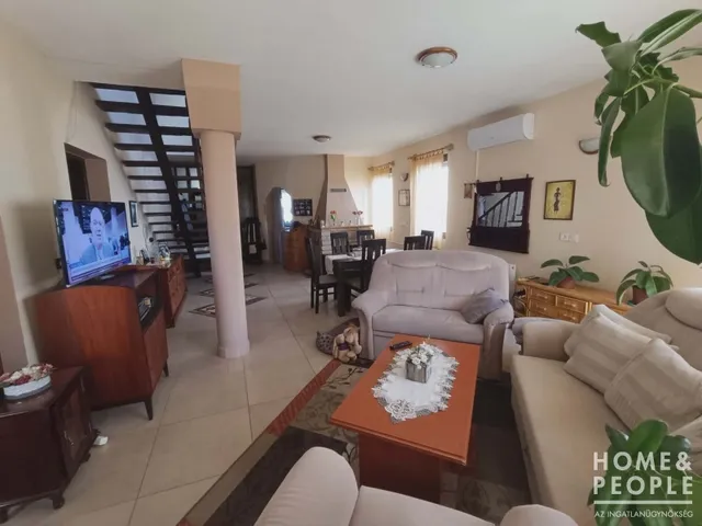 Eladó ház Szeged, Újszeged 150 nm