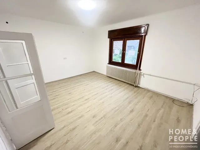 Eladó ház Szeged, Tápé 65 nm