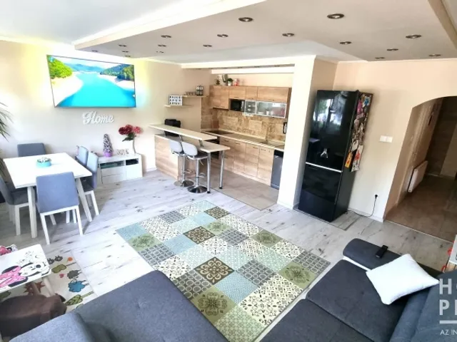 Eladó lakás Szeged, Rókus 99 nm