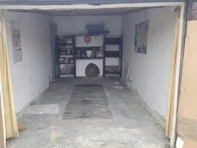 Eladó garázs Hódmezővásárhely 18 nm