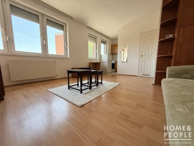 Eladó lakás Szeged, Belváros 28 nm