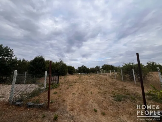 Eladó telek Újszentiván 850 nm