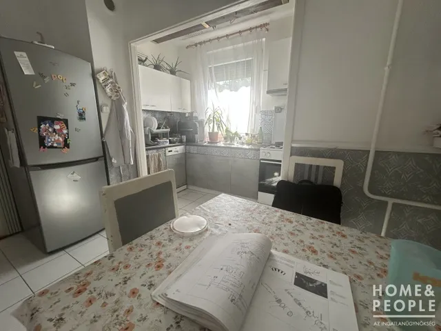 Eladó lakás Szeged, Makkosház 61 nm