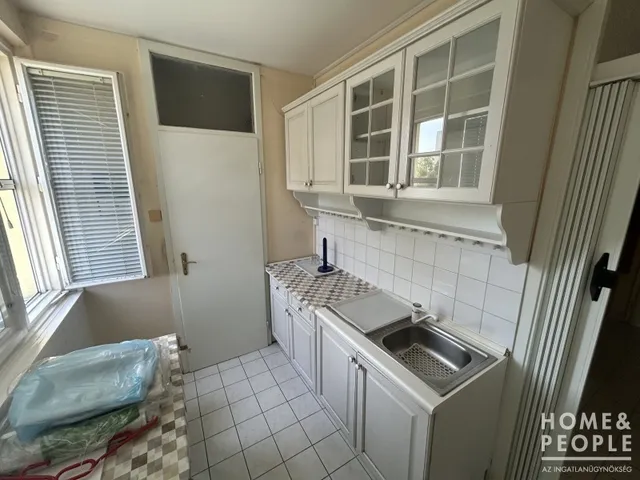 Eladó lakás Szeged, Makkosház 47 nm