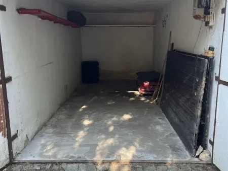 Eladó garázs Szeged, Tarján 13 nm