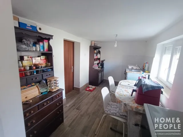 Eladó ház Kiszombor 45 nm