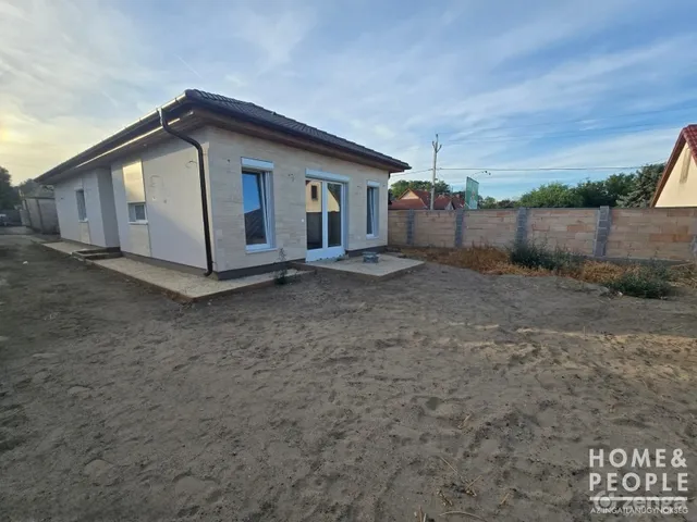 Eladó ház Szeged, Szőreg 90 nm