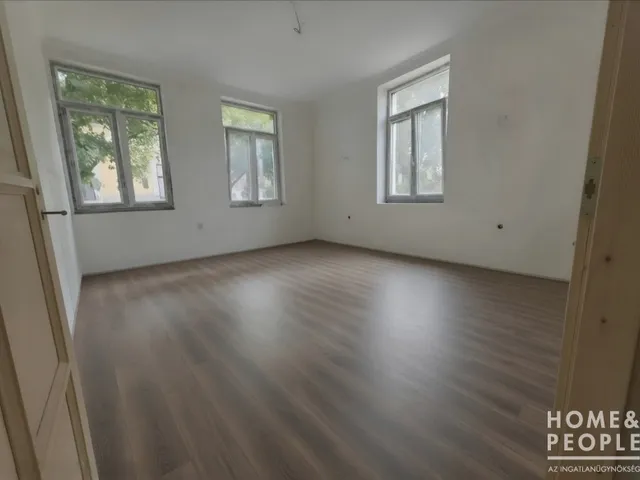 Eladó ház Hódmezővásárhely 100 nm