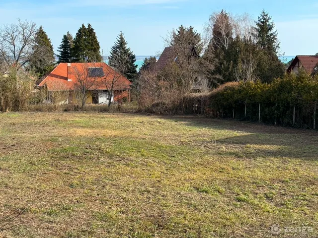 Eladó telek Balatonalmádi, Káptalanfüred 858 nm