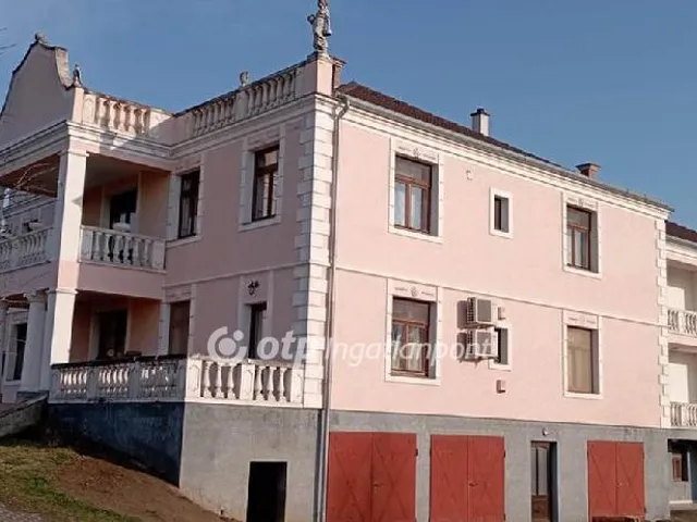Eladó üdülő és hétvégi ház Galambok 1298 nm