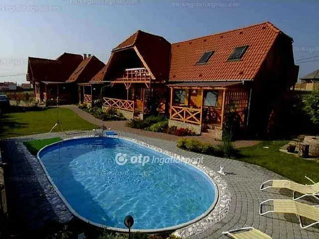 Eladó ház Felsőpáhok 380 nm