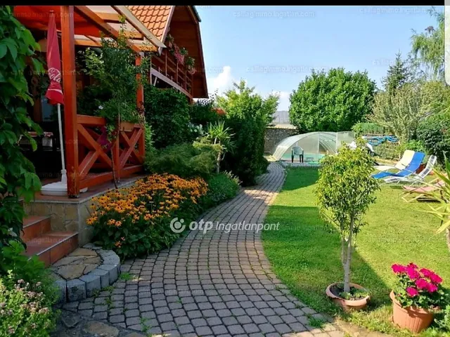 Eladó ház Felsőpáhok 380 nm