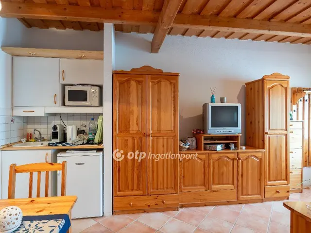 Eladó ház Felsőpáhok 380 nm