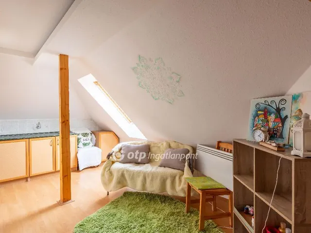 Eladó ház Felsőpáhok 380 nm