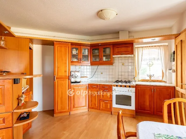 Eladó ház Felsőpáhok 380 nm