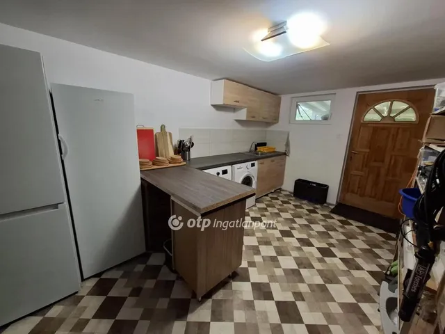 Eladó ház Csatár 150 nm