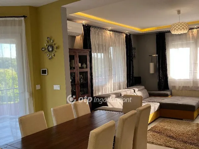 Eladó ház Csatár 150 nm