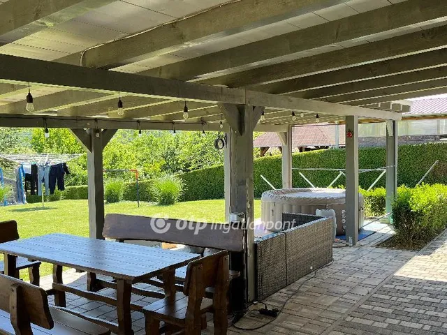 Eladó ház Csatár 150 nm