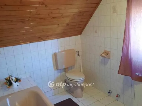 Eladó ház Vonyarcvashegy 150 nm