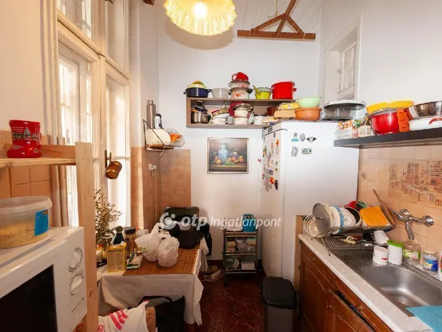 Eladó lakás Budapest VI. kerület 71 nm