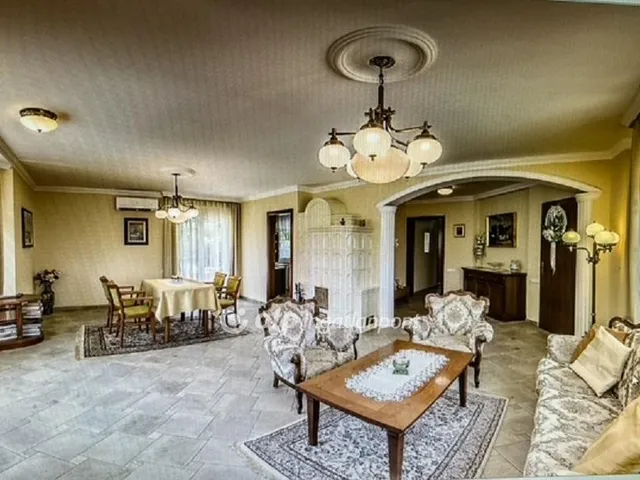 Eladó kereskedelmi és ipari ingatlan Hévíz 600 nm