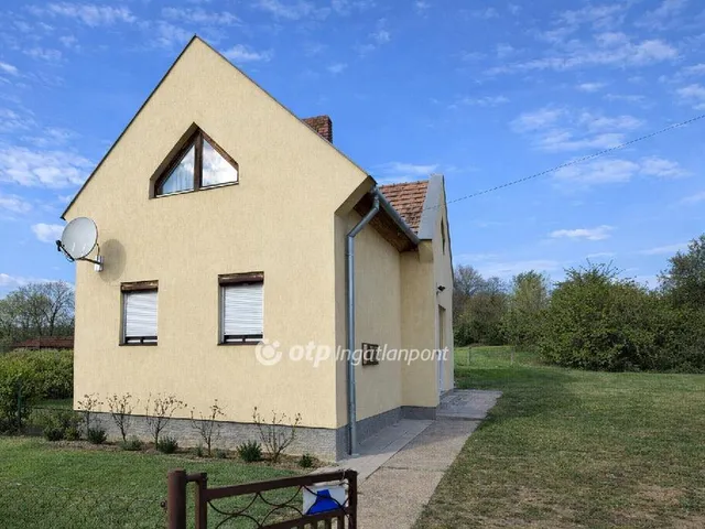 Eladó ház Csörnyeföld 105 nm