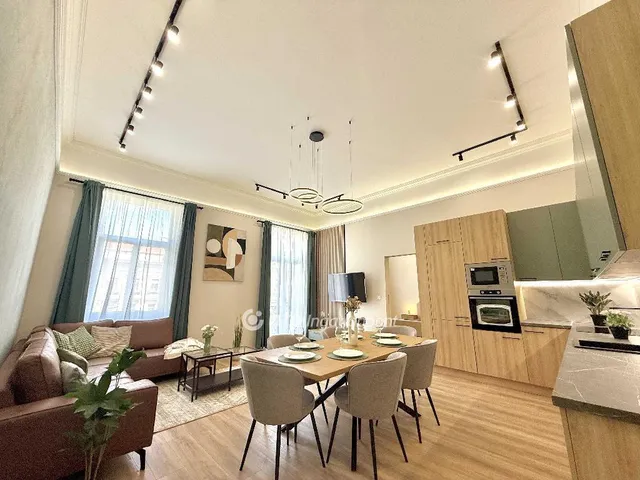 Eladó lakás Budapest VIII. kerület 121 nm