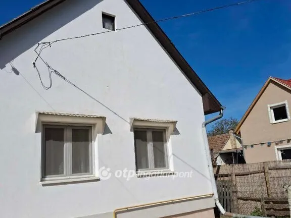 Eladó ház Mesztegnyő 70 nm