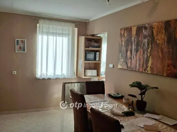 Eladó lakás Zalaszentgrót 94 nm