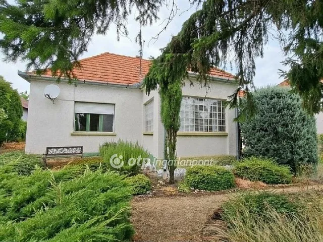 Eladó ház Vonyarcvashegy 98 nm