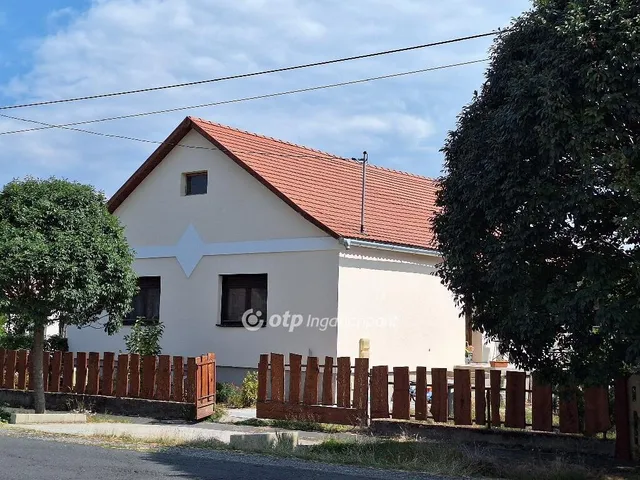 Eladó ház Sármellék 105 nm
